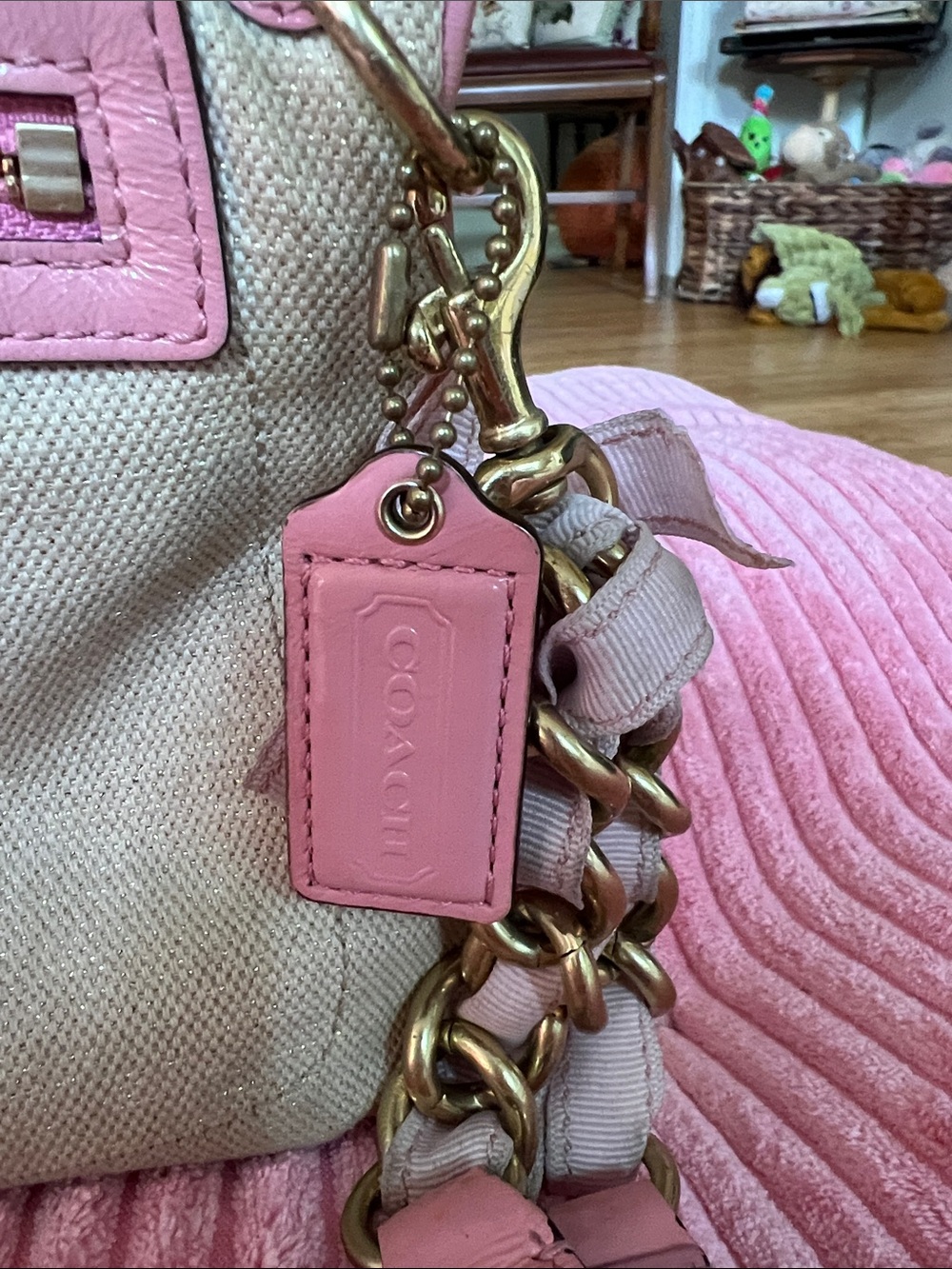 Coach (2009) Tattoo Fold-over Clutch/Wristlet - Picture 5 of 15